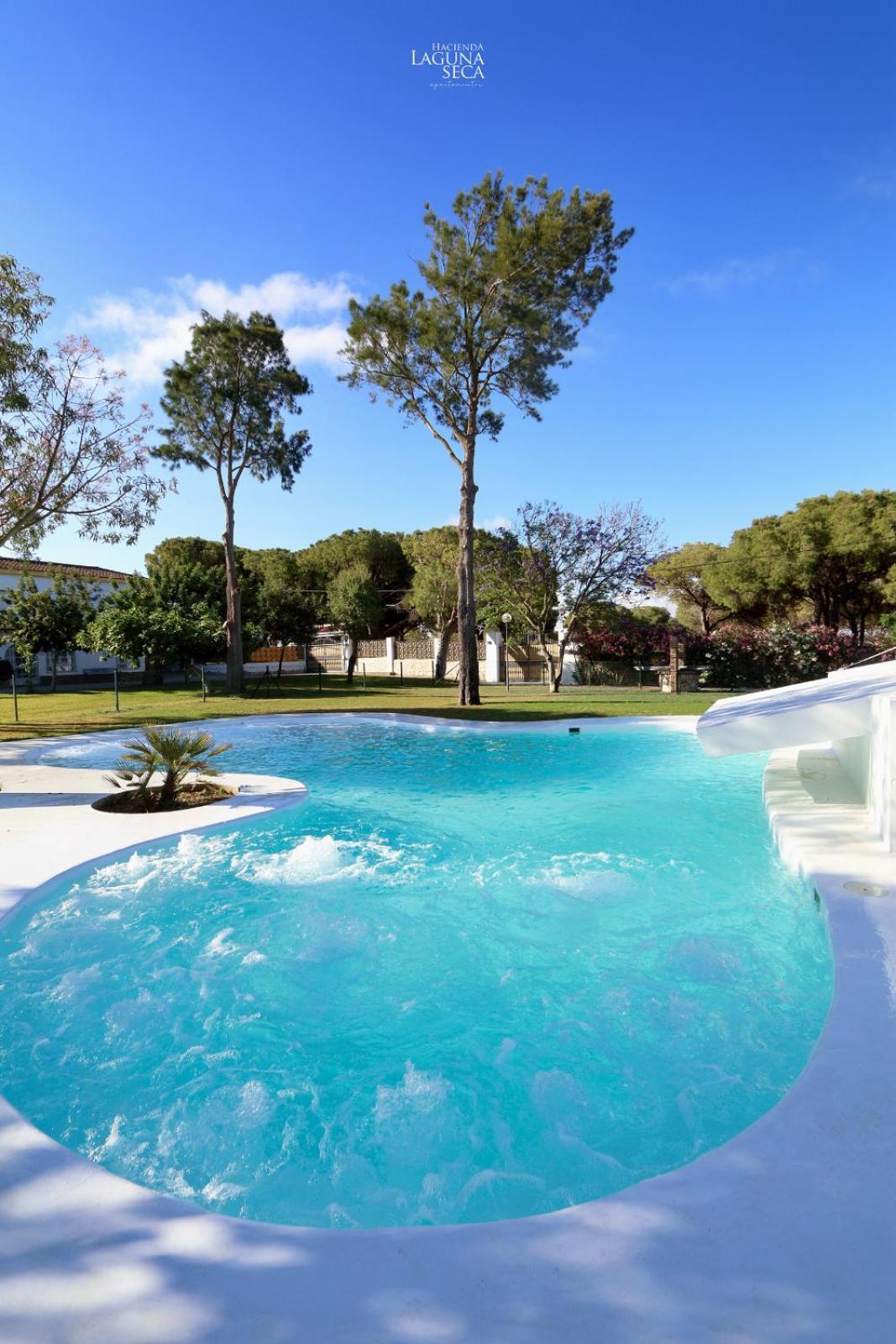 Hacienda Laguna Seca - Apart. Lavanda Chiclana de la Frontera Exterior foto